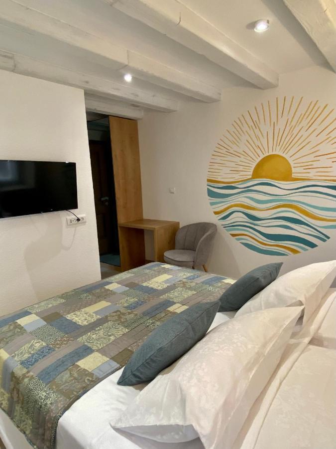 House Malena - Rooms Vis Kültér fotó